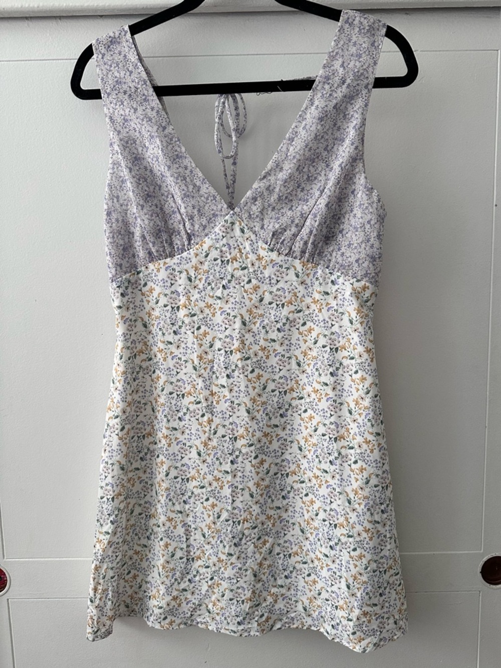 Papermoon Lavender & White Floral V-Neck Dress